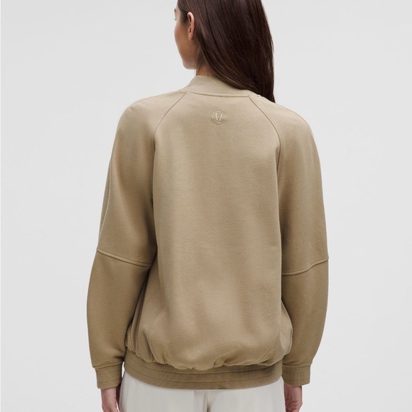 Lululemon Scuba Oversized Collegiate Jacket Women's Tan Bomber XS oversized - Picture 2 of 11